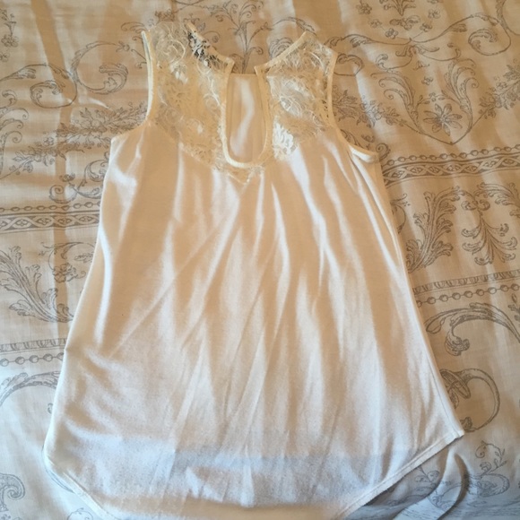 Pleated Tank! - Picture 3 of 4